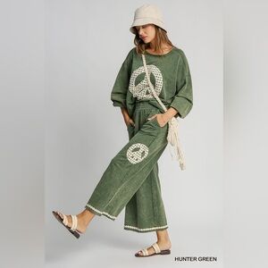 Umgee Hunter Green Peace Sign 2 Piece Set